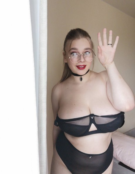 裸のシャワー オンリーファンズ 美しい 写真
