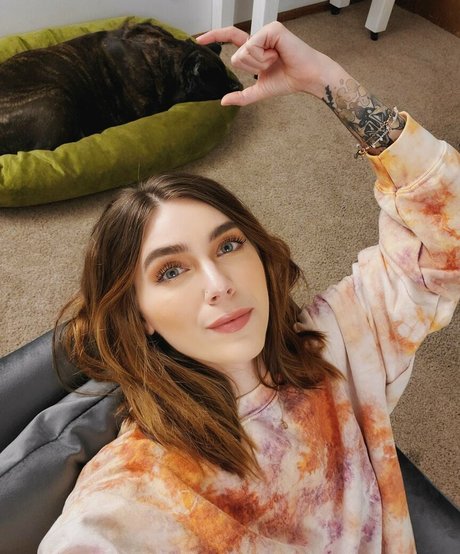 ワイドオンリーファン ポルノ ギャラリー