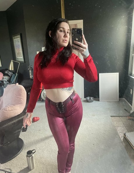 merrickdevillexx エロティック女優 写真