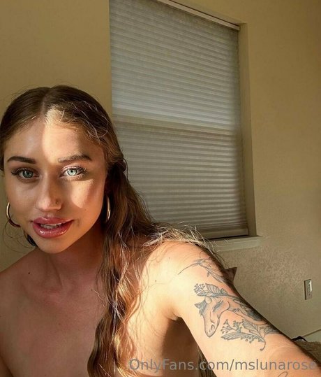 Mslunarose ホットなポルノスター アーカイブ