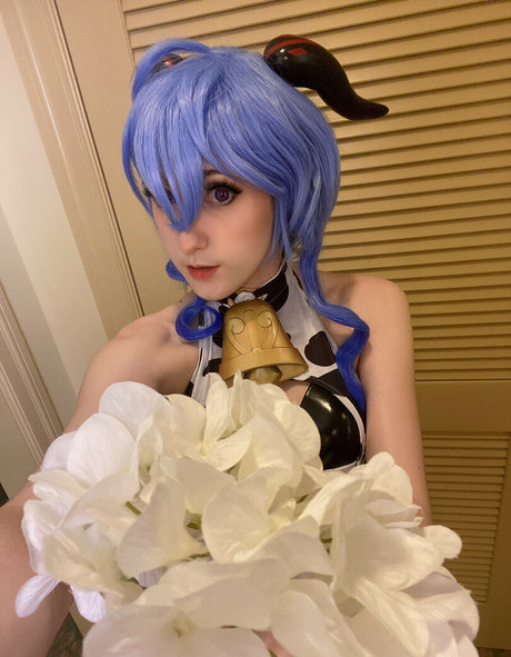 曲線美のラテン系オンリーファンズ 無料xxx 写真