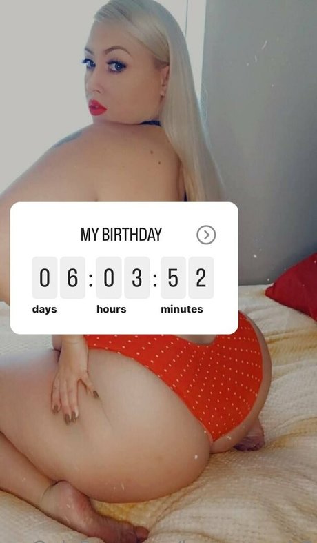 巨乳の熟女オンリーファンズ 可愛い 写真