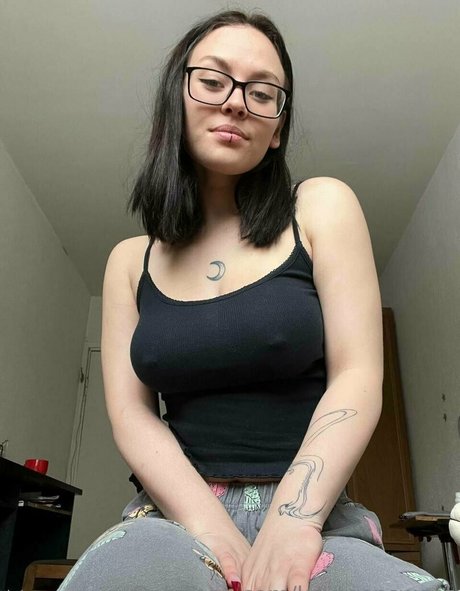 裸ヨガオンリーファンズ ポルノ アーカイブ