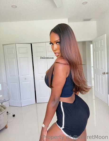 熟女中出しオンリーファンズ xxx アーカイブ