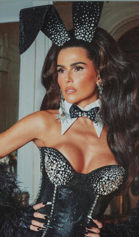 Deborah Secco セクシーモデル 画像