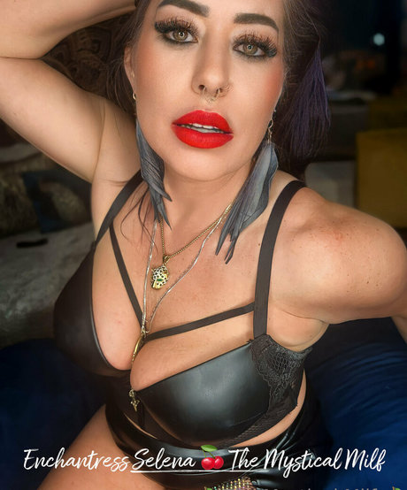 enchantressselenafree アートポルノスター 写真