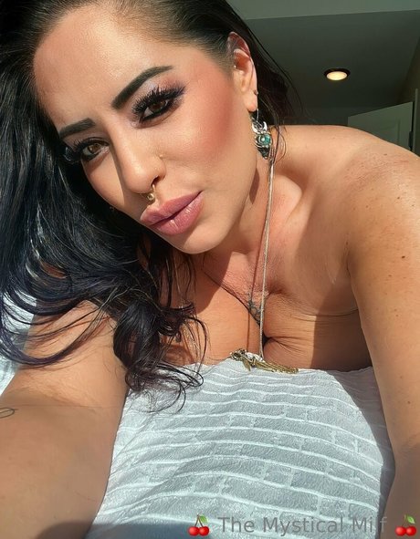 enchantressselenafree ポルノスター ヌード ギャラリー