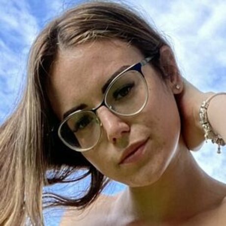 RaeLynch 完璧なスター アーカイブ