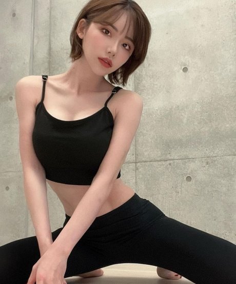 コスプレ ヘンタイ オンリーファンズ 美しいヌード 写真