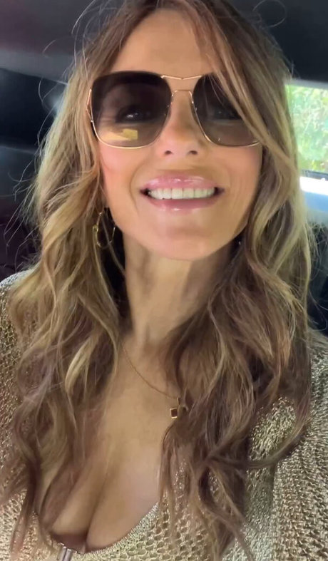 Elizabeth Hurley ヌードスター 画像