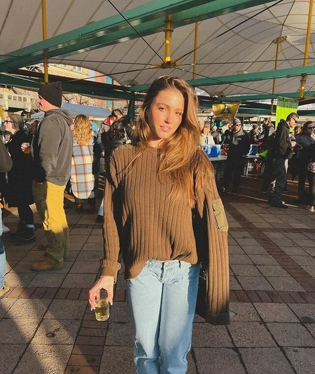 太ったおばあちゃんオンリーファンズ アート裸 写真