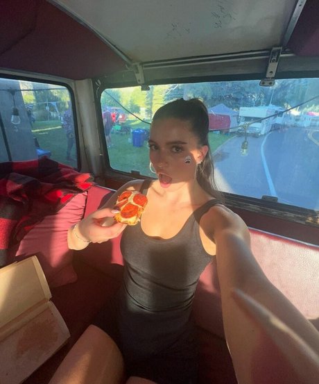 Sylvia Snyders 無料のポルノスター ギャラリー