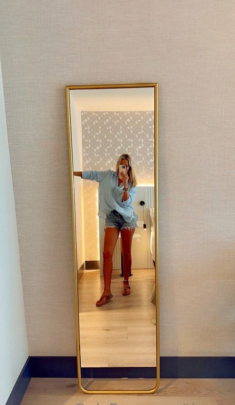 tina ts セクシーなスター 画像