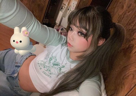 デカ尻ジーンズ オンリーファンズ HD 写真
