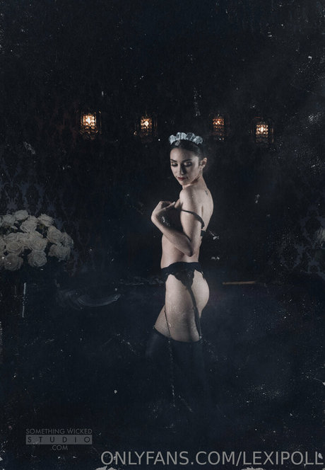 Lexi Poll ASMR ホット女優 写真