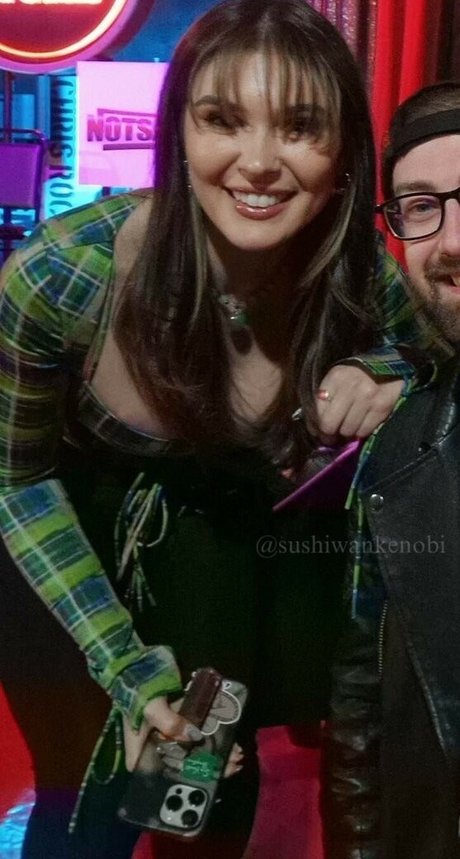 アジアンシスターオンリーファンズ アダルト 写真