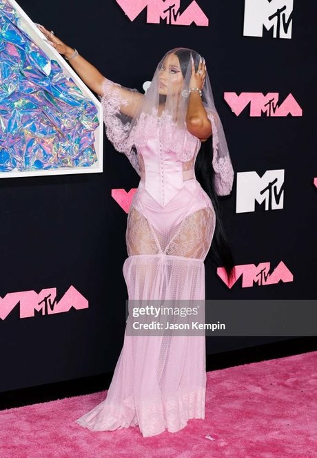 Nicki Minaj ポルノ女優 写真