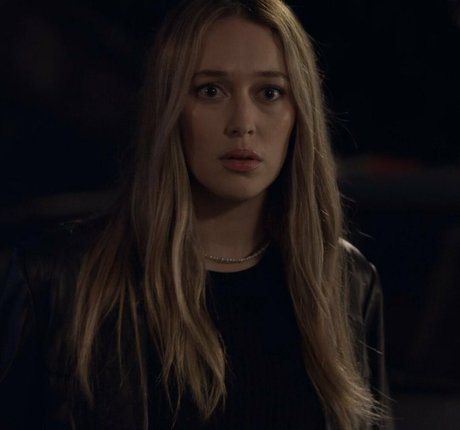 曲線美のシーメールオンリーファンズ HD 画像