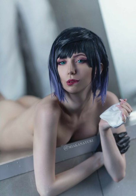 黒檀の厚いオンリーファンズ セクシー ギャラリー