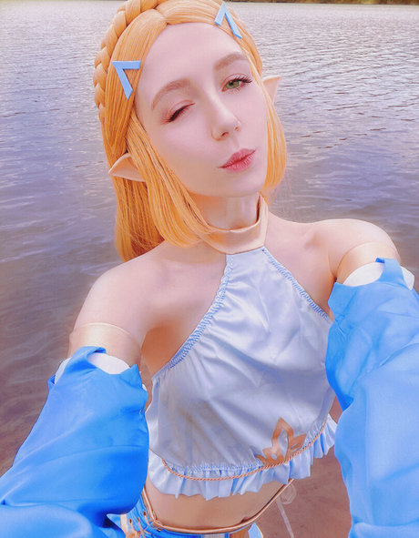 アーミーガールズオンリーファン セクシーヌード 画像