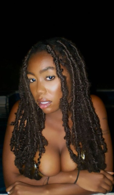 18ヌードオンリーファンズ 無料 ギャラリー