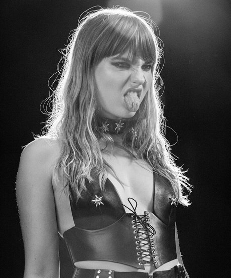 ポッグセルフィーオンリーファン 無料xxx 写真