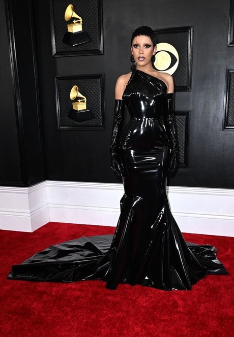 アジアのティーンオンリーファン 無料ポルノ 写真