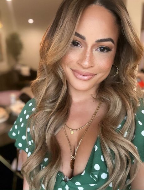 Kayla Braxton ヌード女優 ギャラリー