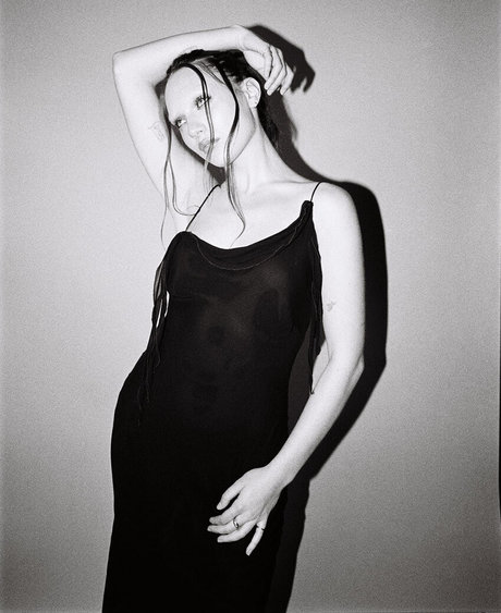 ゲイアジアンオンリーファンズ ポルノ 写真