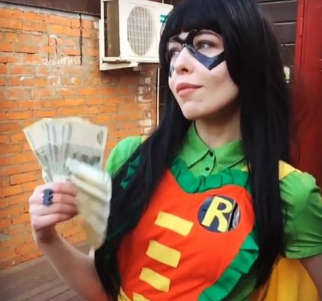 黒檀の厚いオンリーファンズ アート裸 画像