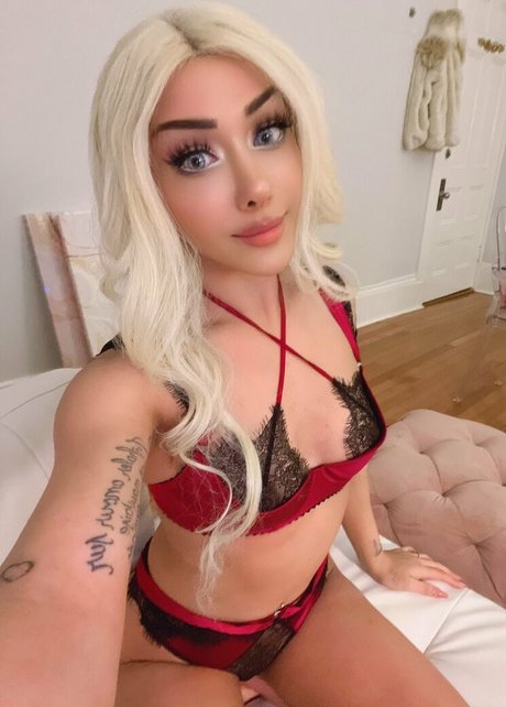 アジアンシャワー オンリーファンズ ホットセクシー 写真