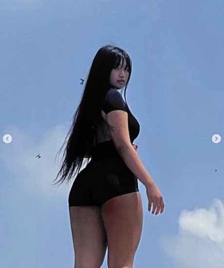 消防士のオンリーファンズ セクシー裸 画像