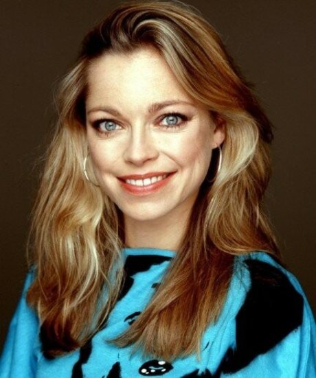 Sarah Alexander 無料女優 ギャラリー