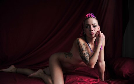 the inkedrabbit ポルノスター ヌード 画像