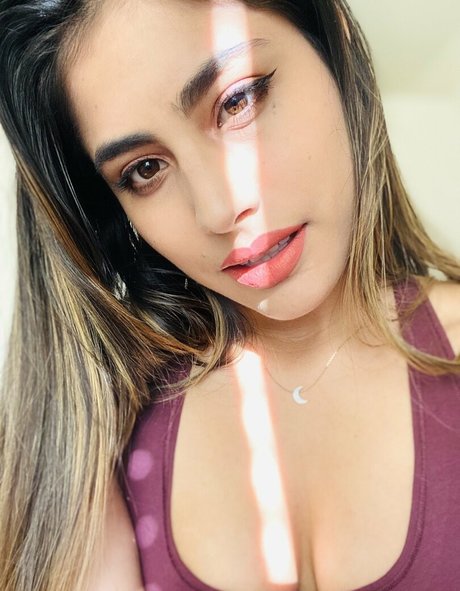 luxie xo ヌード女優 画像
