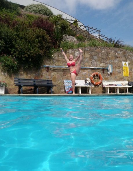 Katy Yardley ヌードスター 写真