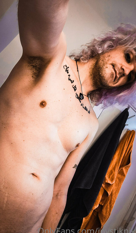 毛深いアジア人オンリーファンズ 無料セクシー 写真