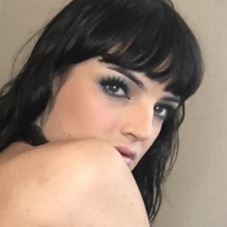 ブラジルの巨乳オンリーファンズ 美しいヌード 写真