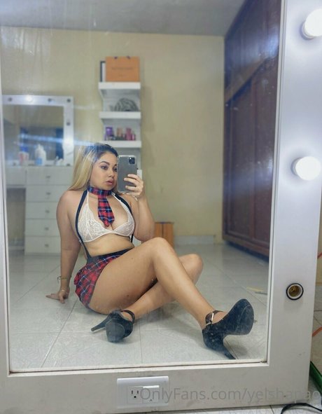 yelshapao ヌードのポルノスター 写真