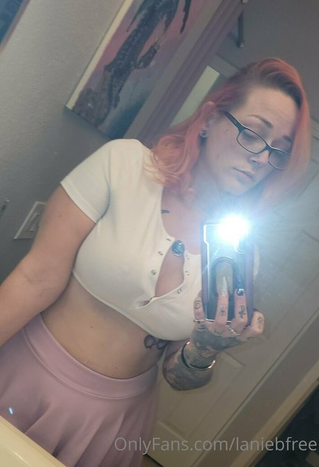 laniebfree トップモデル 写真
