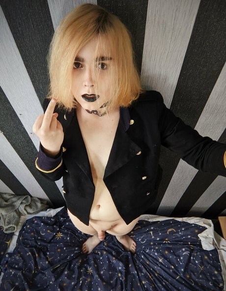 制服オンリーファン 無料ポルノ 画像