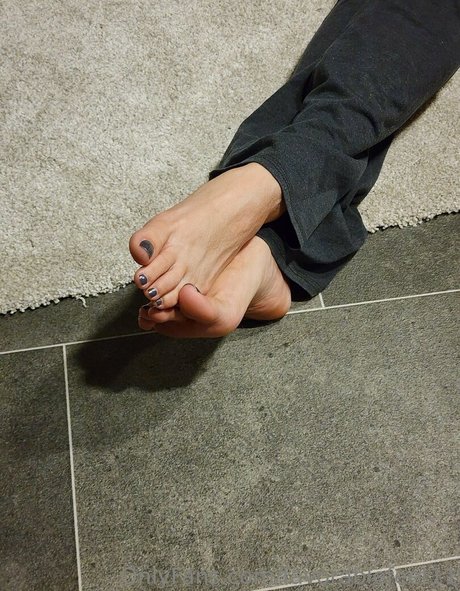 favorablefeet11 ホットスター 画像