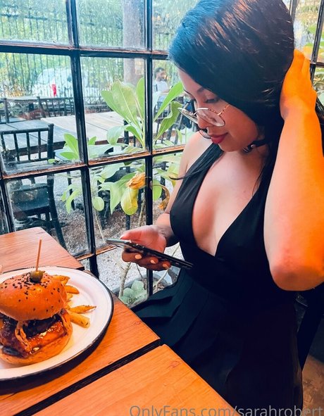 sarahrobert エロティック女優 画像