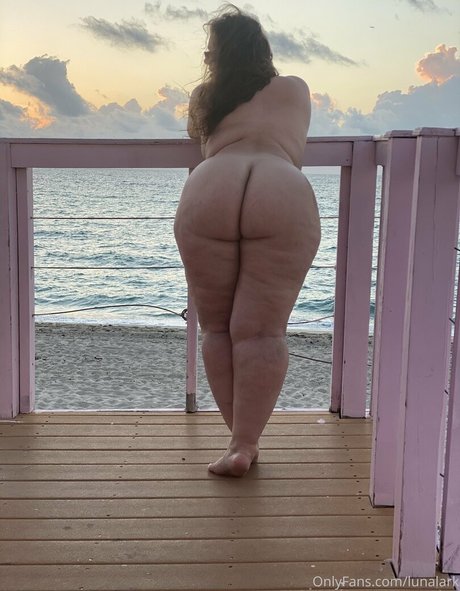 エモヌードオンリーファンズ ホットセックス 画像