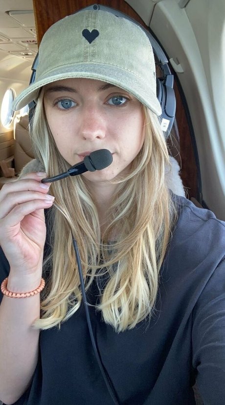 クローズアップマンコオンリーファンズ アート裸 画像