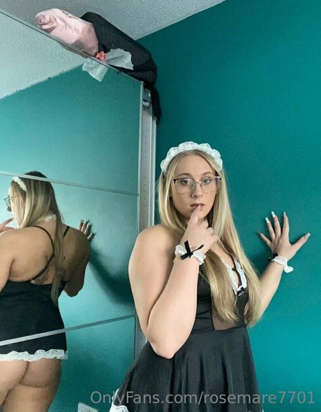 rosemare7701 セクシーモデル 写真