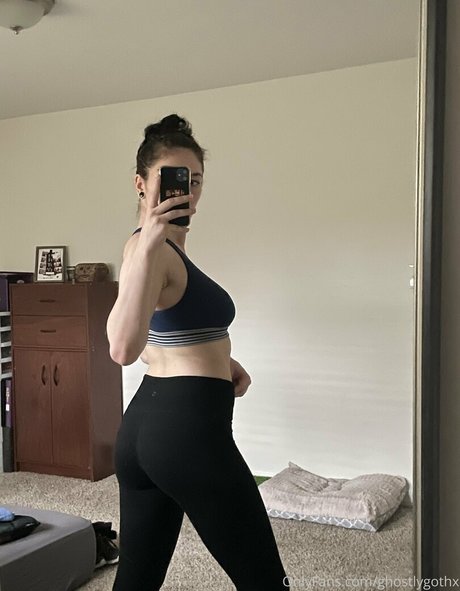 ghostlygothx ホットなスター ギャラリー