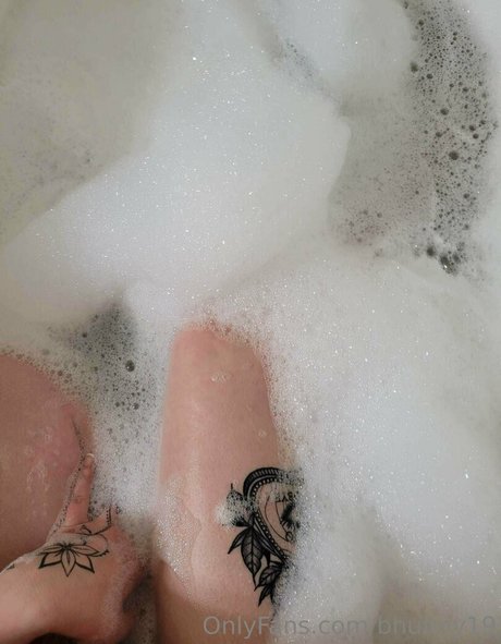 bhunny19 素敵なモデル ギャラリー