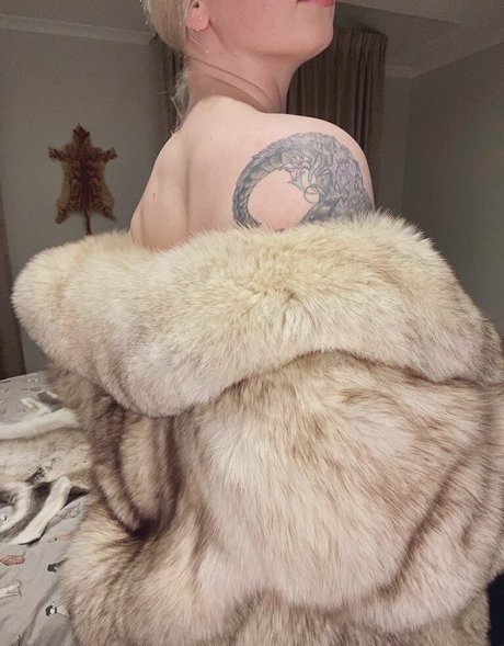 アジア人カップルオンリーファンズ セクシーxxx 画像