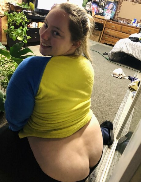 snowycakesy ポルノスター セクシー 写真